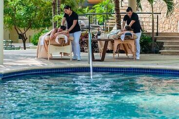 هتل Villa Armonia Luxury Suites