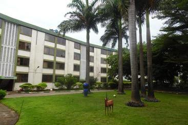 هتل Lamada Apartments