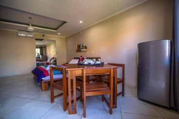 استراحتگاه Ossanzaia Bilene Lodge