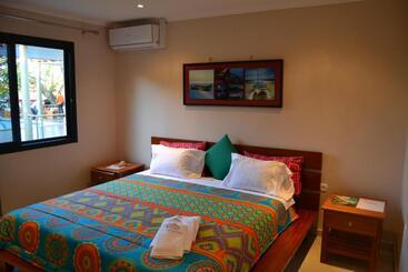 استراحتگاه Ossanzaia Bilene Lodge
