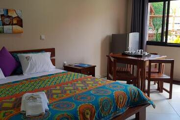 استراحتگاه Ossanzaia Bilene Lodge