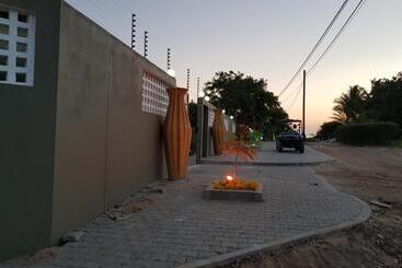 استراحتگاه Ossanzaia Bilene Lodge