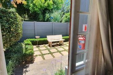 Acacia Westdene B&b