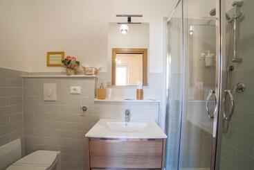 Regina Bed And Breakfast