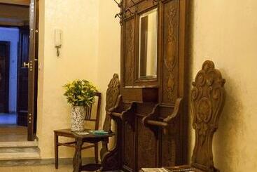 Regina Bed And Breakfast