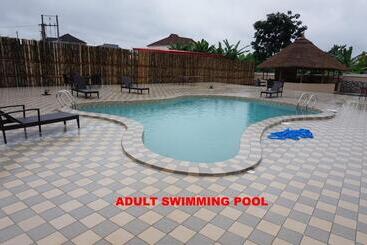 هتل Aenon Suites Oshogbo