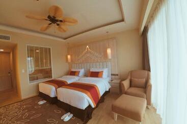هتل Amata Garden Resort Bagan