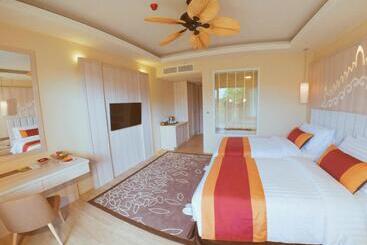 هتل Amata Garden Resort Bagan