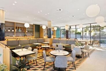 Mantra Hotel At Sydney Airport