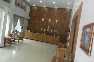 هتل Taw Win Yadanar