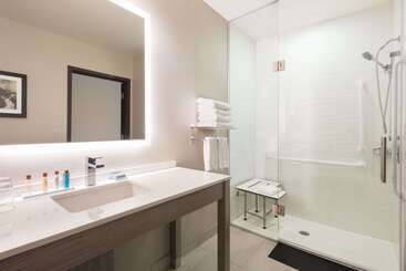 هتل Wingate By Wyndham Dieppe Moncton