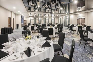 هتل Wingate By Wyndham Dieppe Moncton