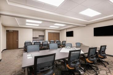هتل Wingate By Wyndham Dieppe Moncton
