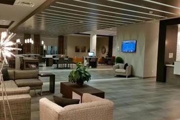 هتل Wingate By Wyndham Dieppe Moncton