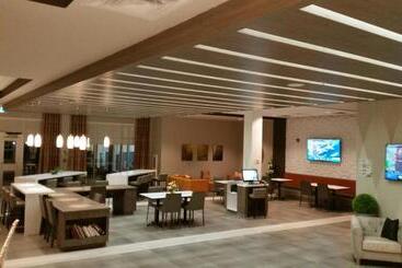 هتل Wingate By Wyndham Dieppe Moncton