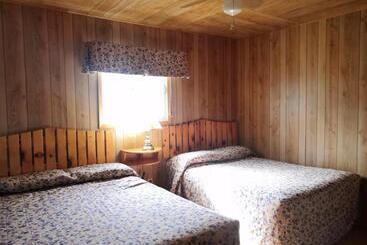 استراحتگاه Cavendish Country Inn & Cottages