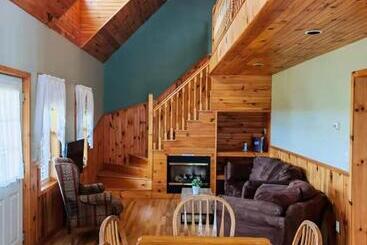 استراحتگاه Cavendish Country Inn & Cottages