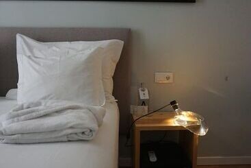 تختخواب و صبحانه Esqina Urban Lodge