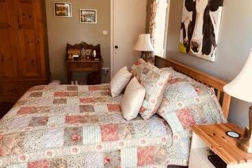 تختخواب و صبحانه Tresillian House