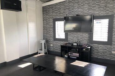 Ervoruto Hostel Makati