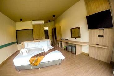酒店 Binlha Raft Resort