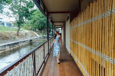 酒店 Binlha Raft Resort