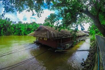 酒店 Binlha Raft Resort