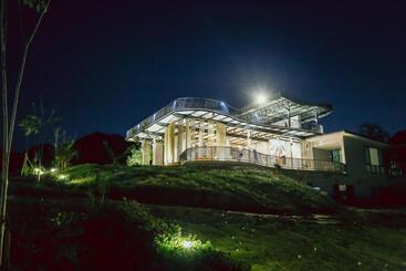 酒店 Binlha Raft Resort
