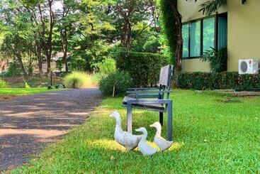 酒店 Green@buriram