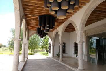 هتل Hacienda Santa Fe
