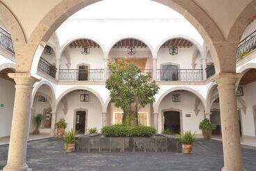 هتل Hacienda Santa Fe