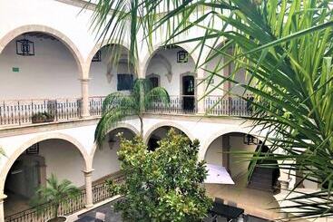 هتل Hacienda Santa Fe