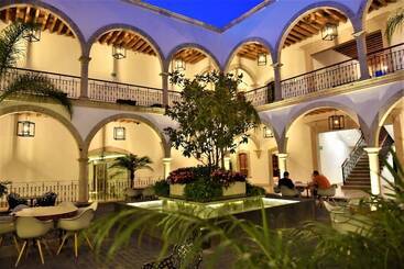 هتل Hacienda Santa Fe