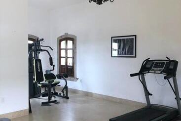 هتل Hacienda Santa Fe