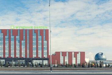 هتل Wyndham Garden Astana