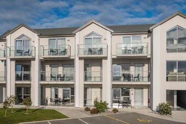 مُتل Coastal Ridge Apartments