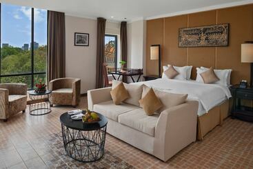 Palace Gate Hotel & Resort By Ehm
