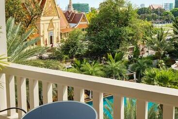 Palace Gate Hotel & Resort By Ehm