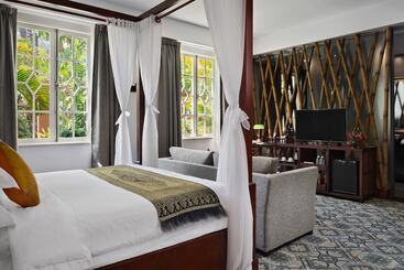 Palace Gate Hotel & Resort By Ehm