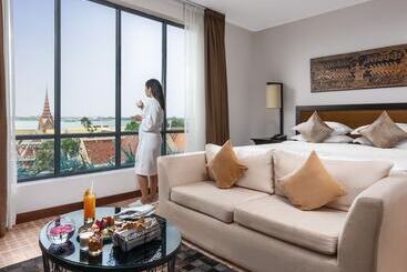 Palace Gate Hotel & Resort By Ehm