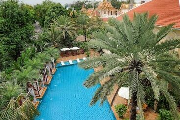 Palace Gate Hotel & Resort By Ehm