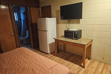 Branding Iron Motel
