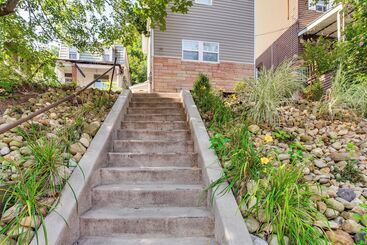 Charming Pittsburgh Home Walk To Riverfront!