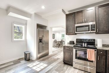 Charming Pittsburgh Home   Walk To Riverfront!