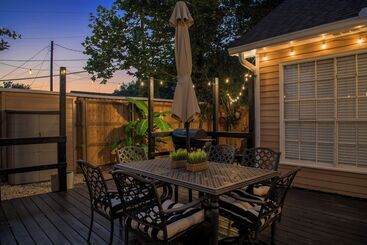 Colorful Baton Rouge Home: Deck, Grill & Fire Pit