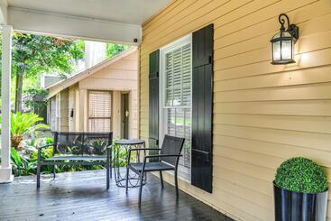 Colorful Baton Rouge Home: Deck, Grill & Fire Pit