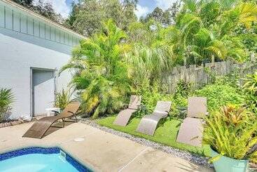 Cozy Tampa Retreat W/ Pool ~ 11 Mi To Downtown