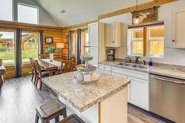 Mountain View Red Lodge Home   10 Mi To Skiing!