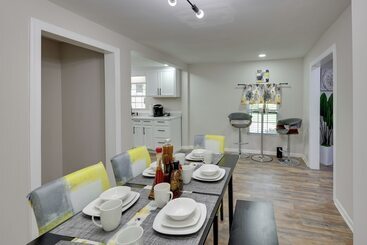 Walkable Greenville Home Near Dtwn