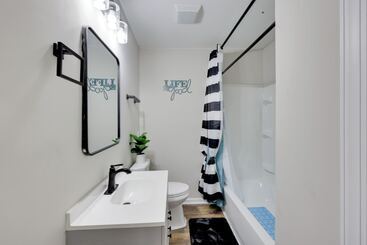 Walkable Greenville Home Near Dtwn